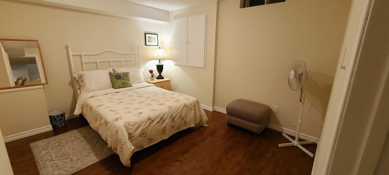 Spacious And Bright Unit With Natural Light. พิกเคอริง ภายนอก รูปภาพ