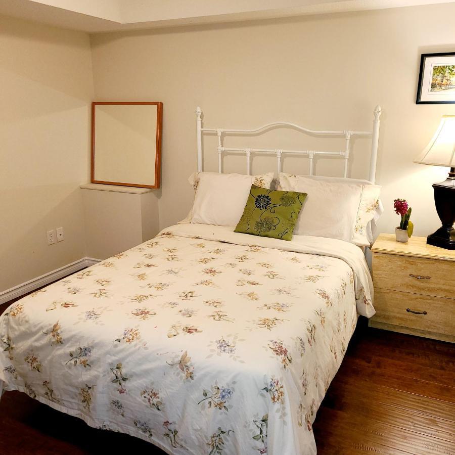 Spacious And Bright Unit With Natural Light. พิกเคอริง ภายนอก รูปภาพ